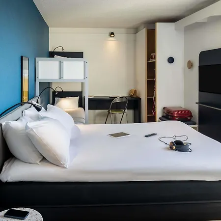 Ibis Hotel 3*