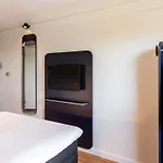 Ibis 3*