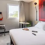Ibis