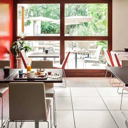 Hotel Ibis 3*
