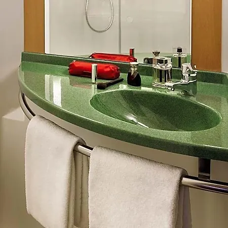 Ibis Hotell
