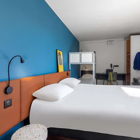 Ibis 3*