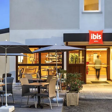 מלון Ibis אוש