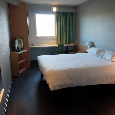 Ibis أوش